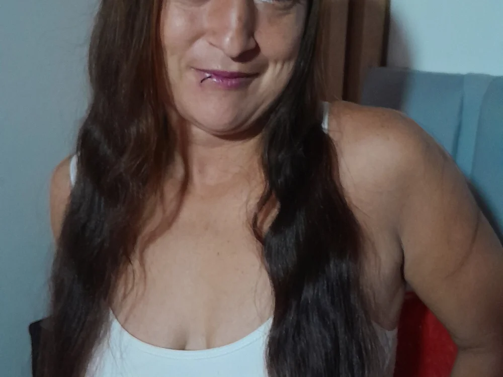 Gabrielle_32's Offline XXX Chat