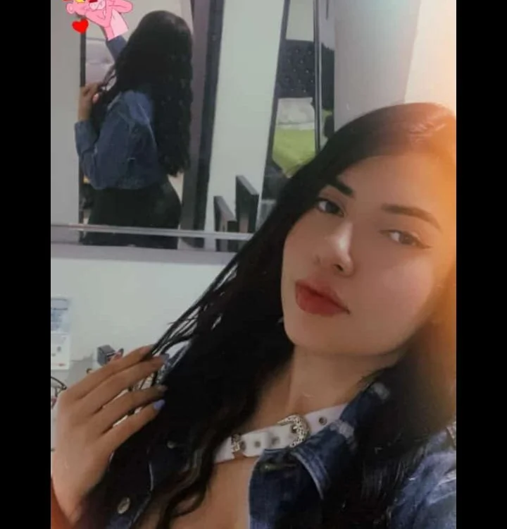 smantha_'s Offline Chat Room