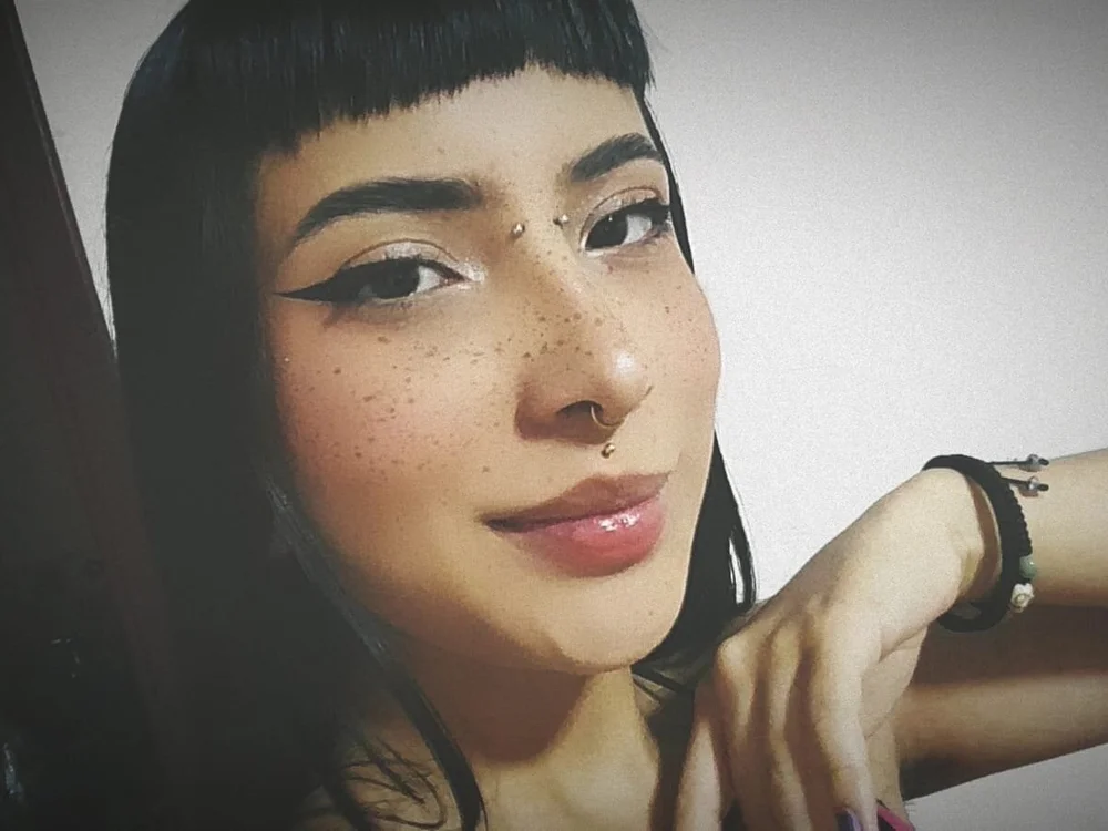 JenellRuiz's Offline Chat Room