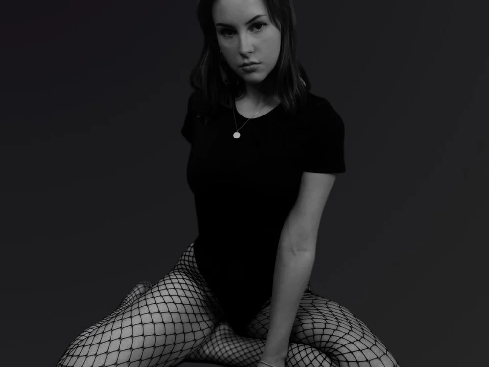 KrisWaller's Offline XXX Chat