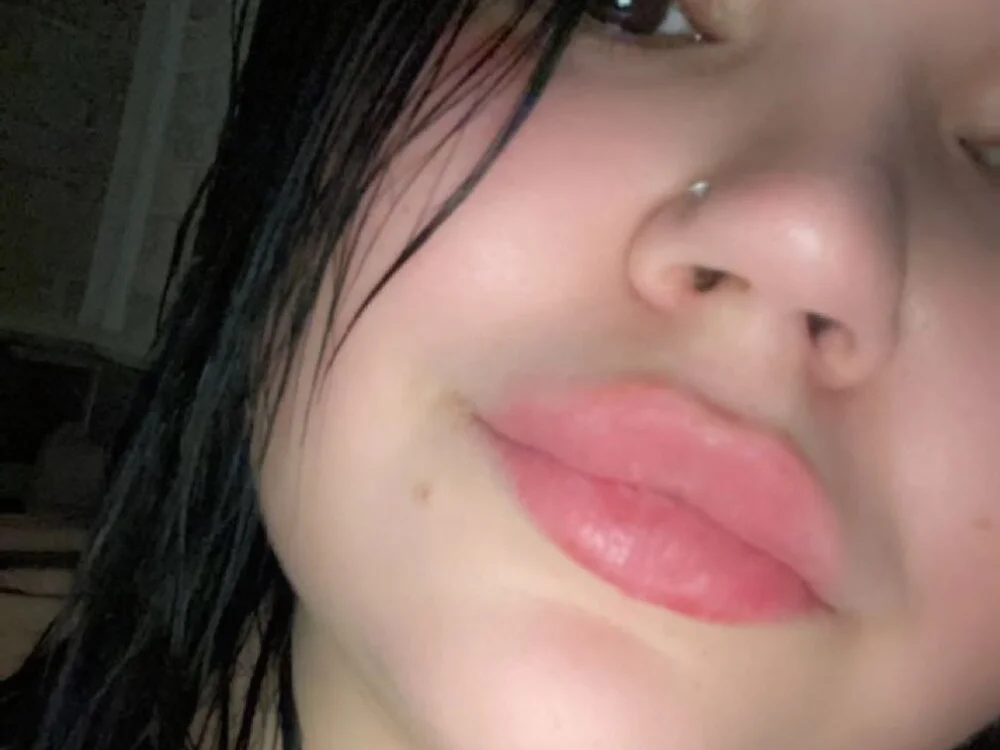 Asteriyagrace's Offline XXX Chat