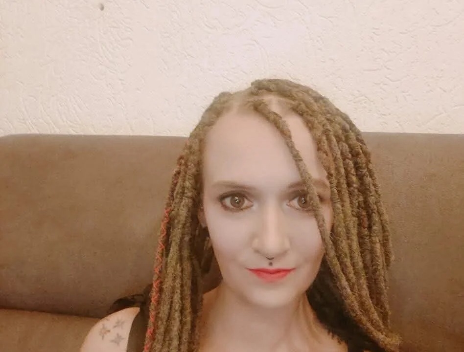 lisa_yummi's Offline XXX Chat