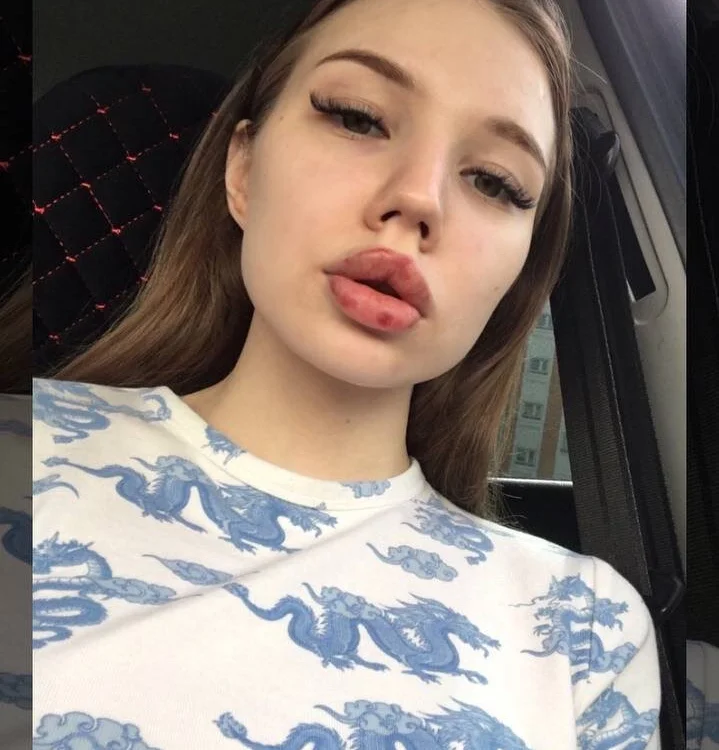 SienaNiks' Offline XXX Chat
