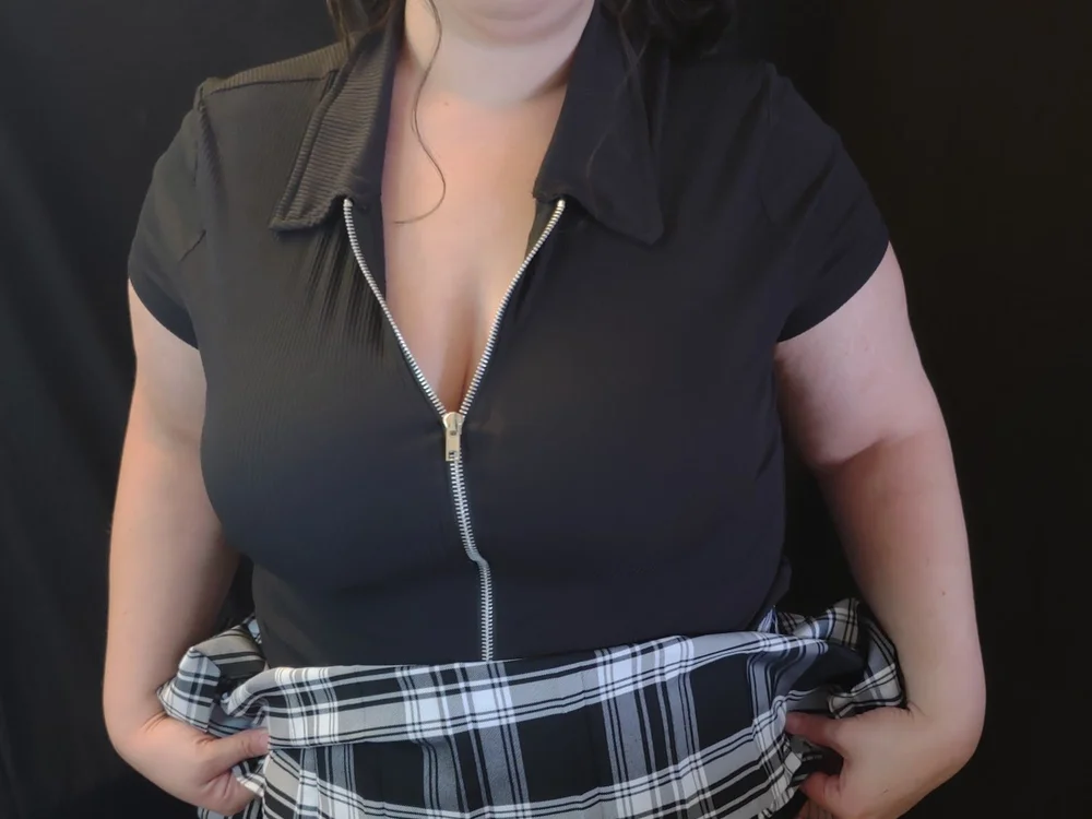 DominoReign's Offline Chat Room