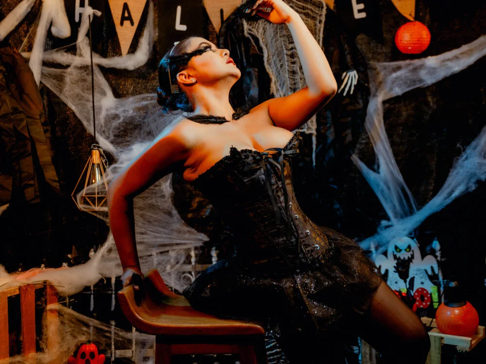 Lhea_Foxx's Offline XXX Chat