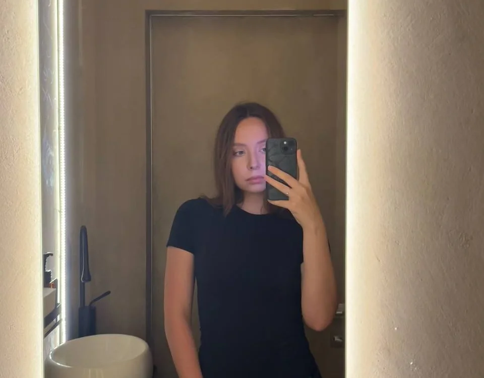 Nemi_Titon's Offline XXX Chat