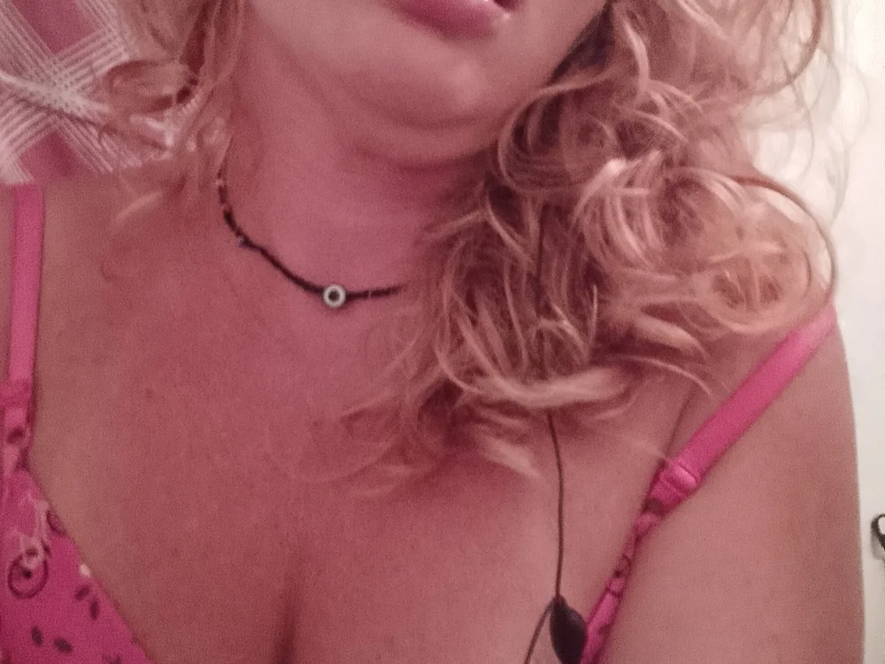 Chilena1984's Offline XXX Chat