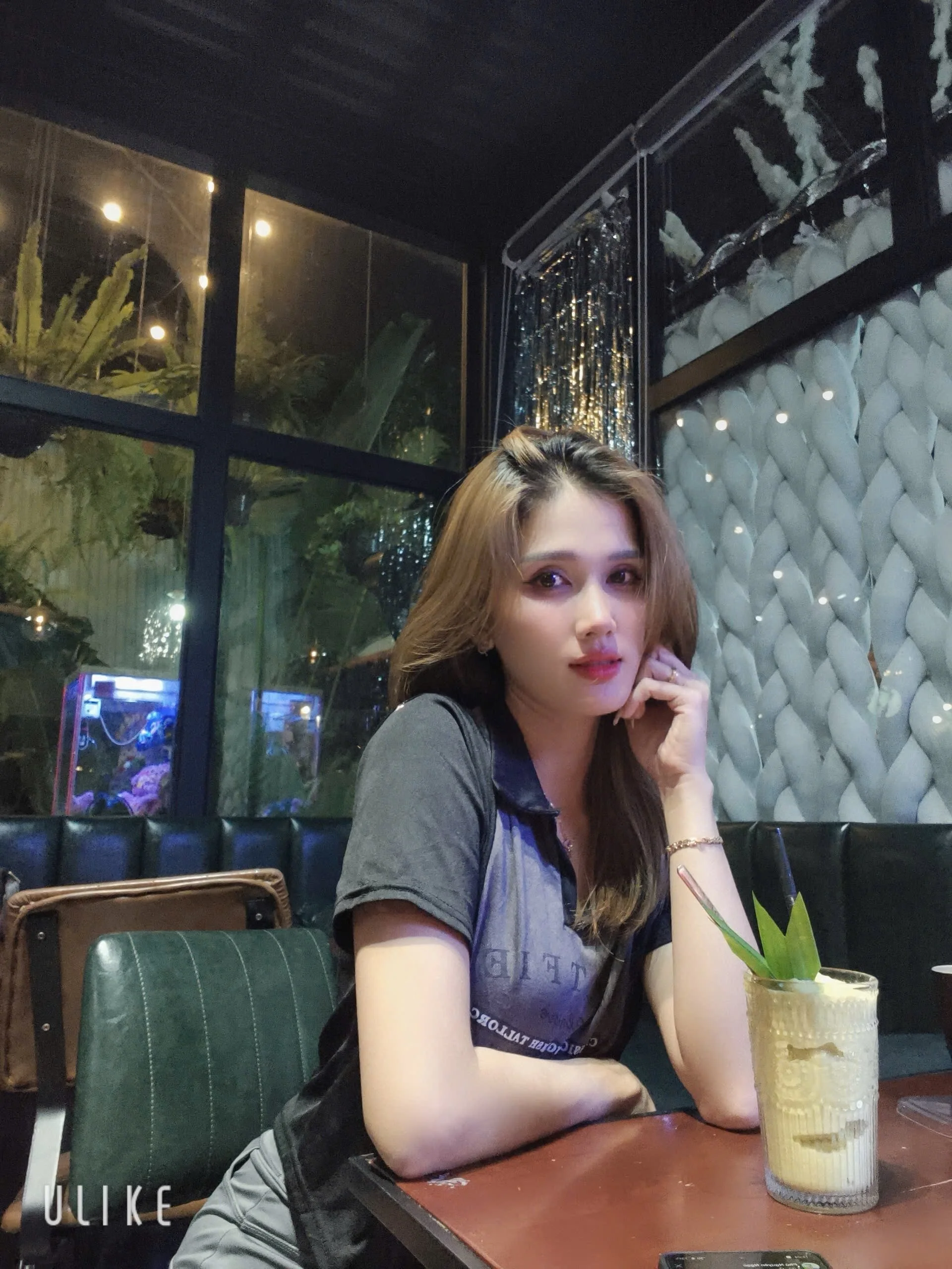 Julia-9999 cover photo