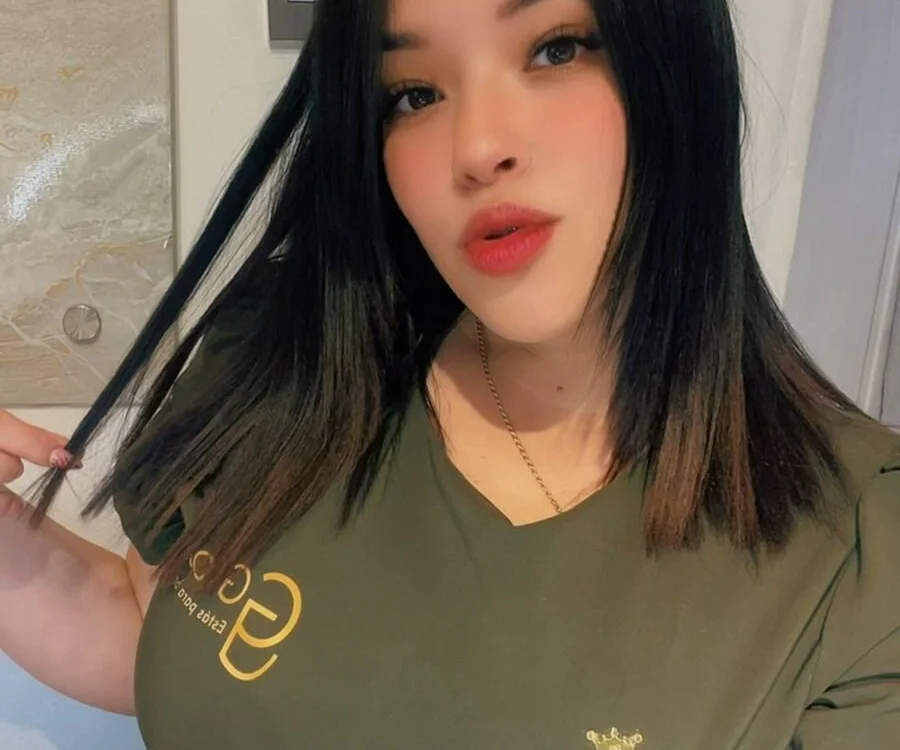 Alina_Bond offline XXX-chat