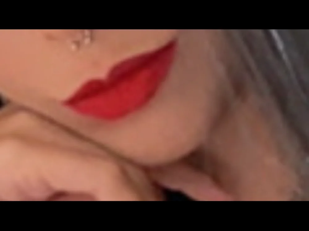 Thammy_ Offline XXX-Chat