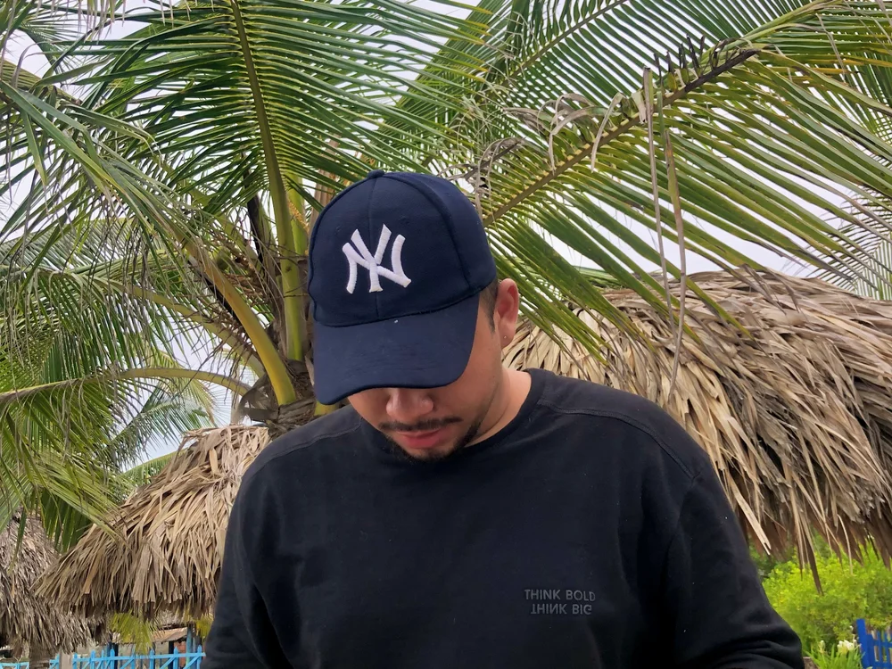 cowbxy_ Offline XXX-chat