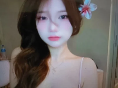 Tits-boos Female Mobilemilfs Cam Striptease