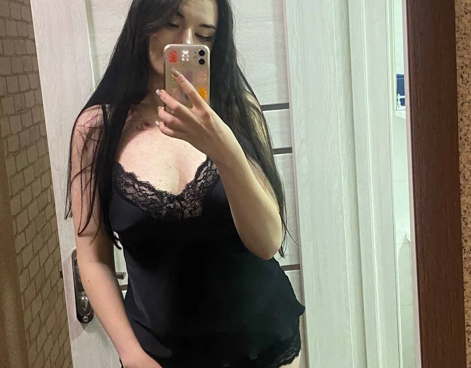 sexy-brunette77's Offline XXX Chat