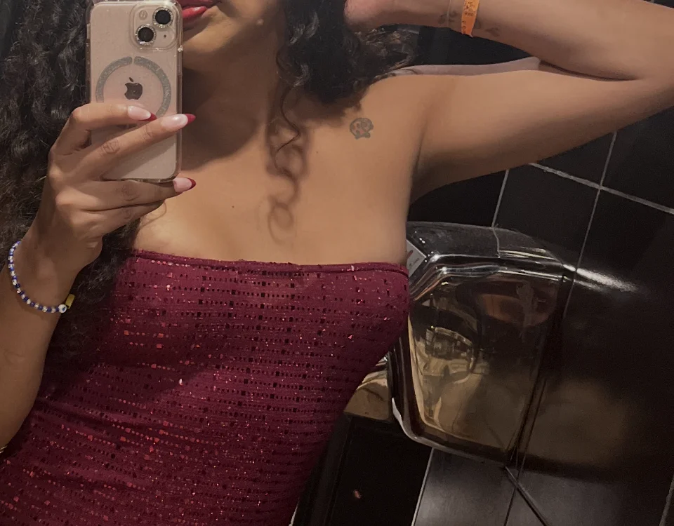 دردشة Melina_lareinax الجنسية دون اتصال