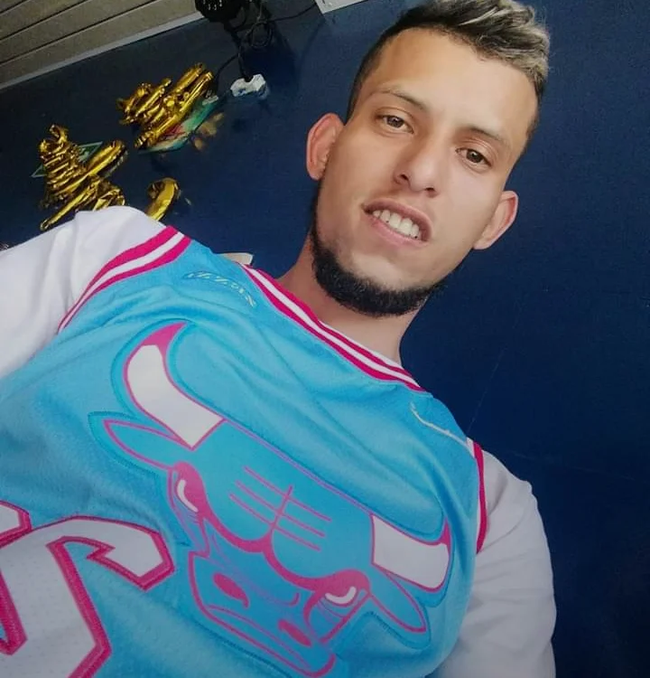 BenedettoMr69 offline XXX-chat