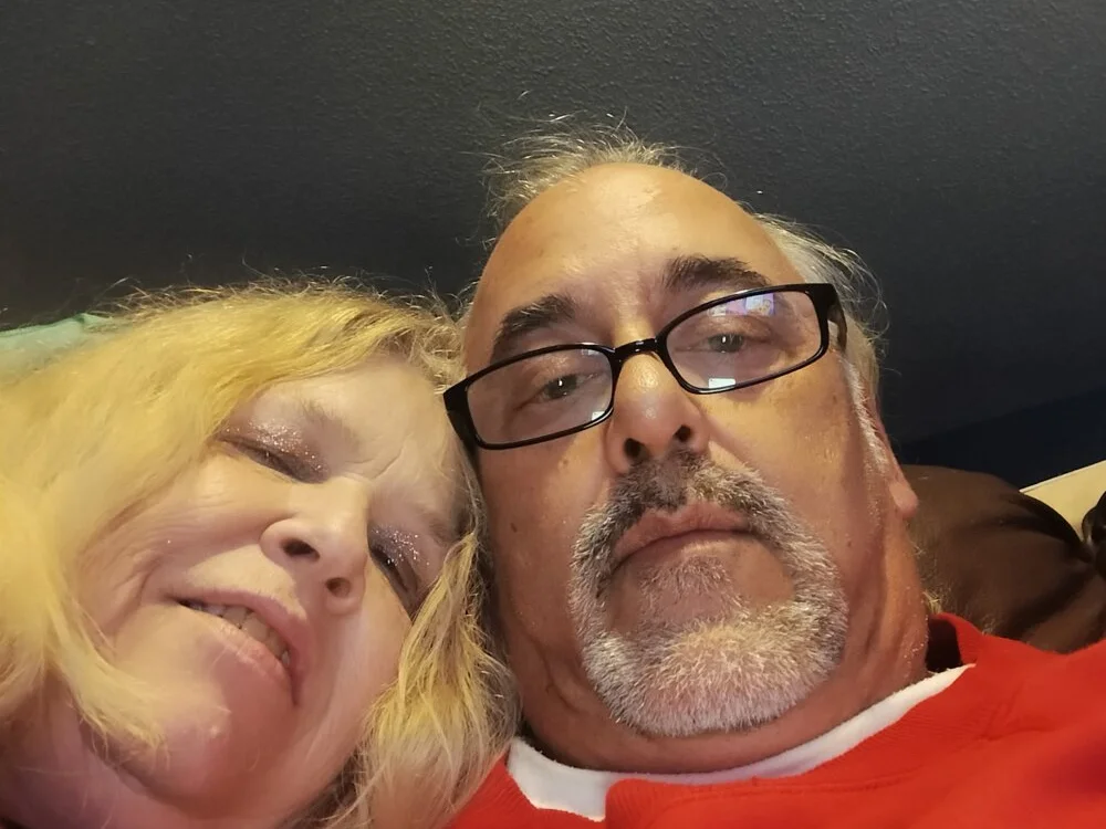 BigDaddyandSweetMama Adlı Modelin Çevrimdışı XXX Sohbeti