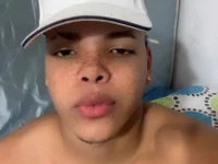 Royal_xx- Live XXX-chat