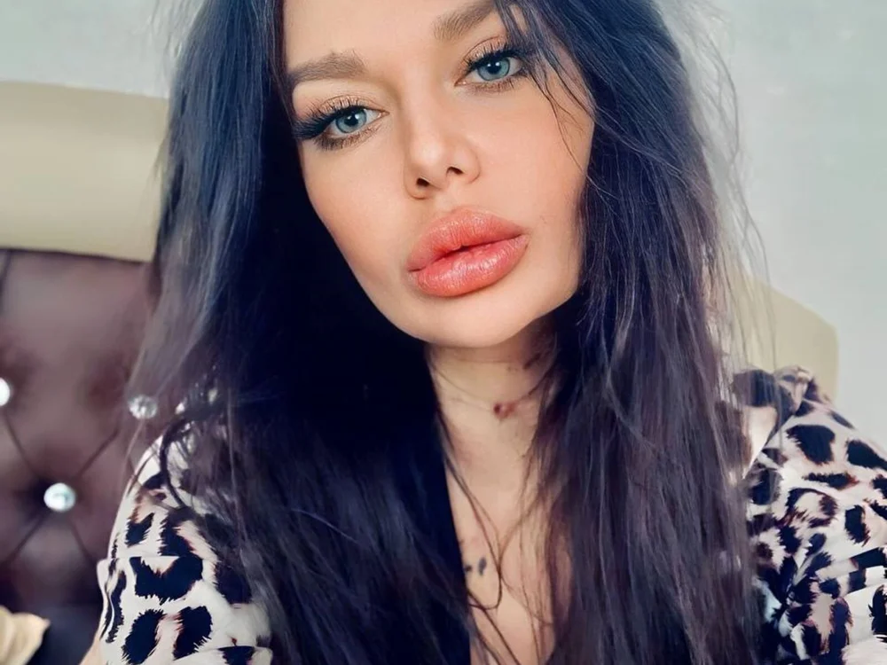 Panther_Cherry offline chatrum
