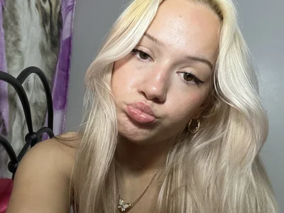 kaci_brooke on StripChat