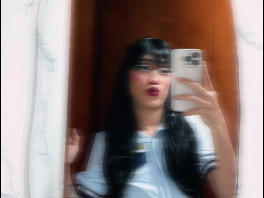 Chat XXX offline de Liz_Hills