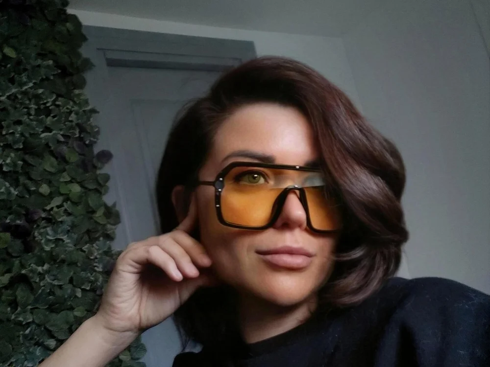 julia_nikolajeva's Offline XXX Chat