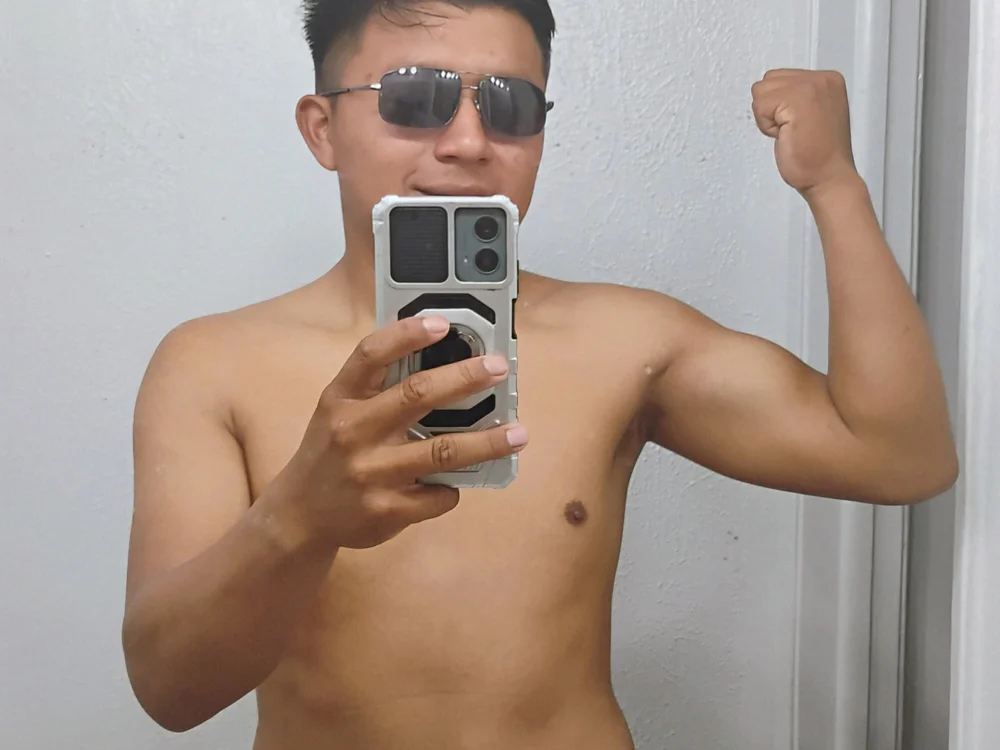 AlexanderRey1's Offline XXX Chat