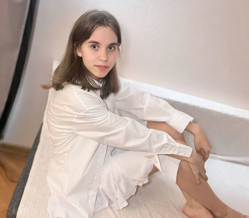 JoanBaggott Offline XXX-Chat