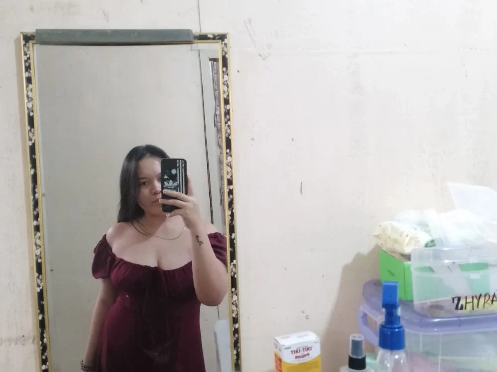 sexy_destiny Obrolan XXX Offline