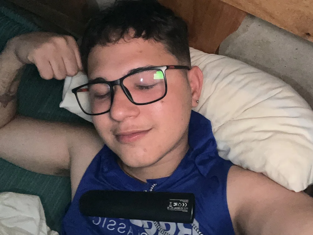 BoyHot2002's Offline XXX Chat