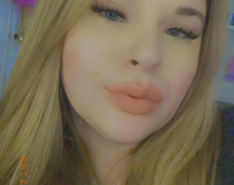 foreigndoll25's Offline Chat Room