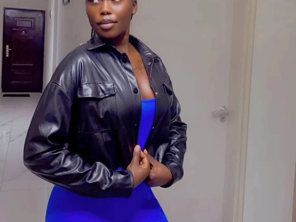 Wet_ebonydoll's most recent online preview