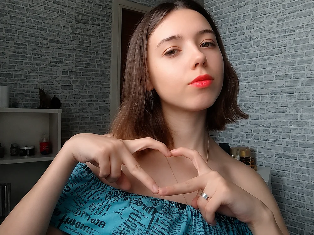 Vivian_Brooks' Offline Chat Room