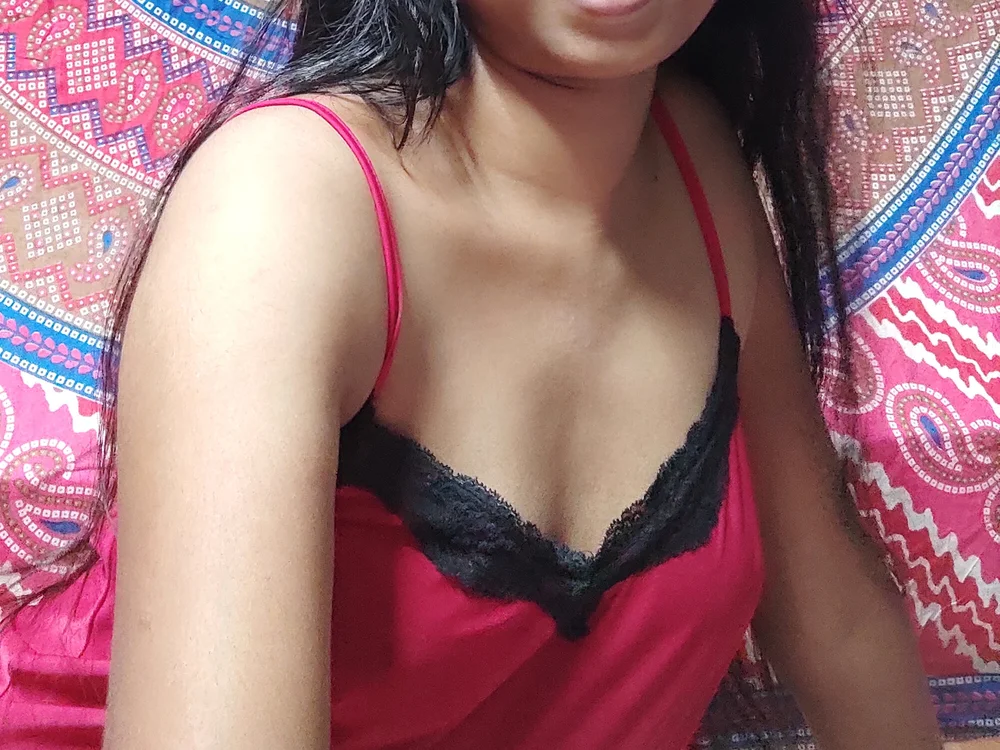 Trisha_Rani Chat XXX offline