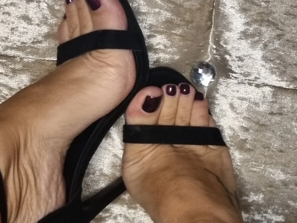 Talia_Toes_XO offline chatrum