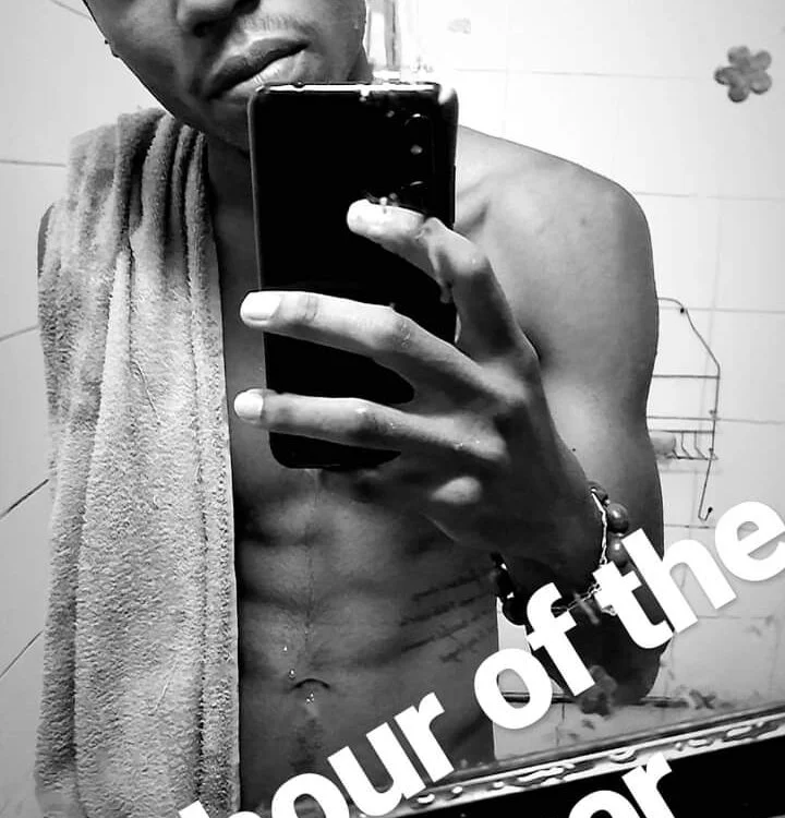 SeXyLatino_09n Offline XXX chat