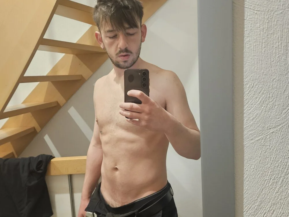 pescione90's Offline XXX Chat