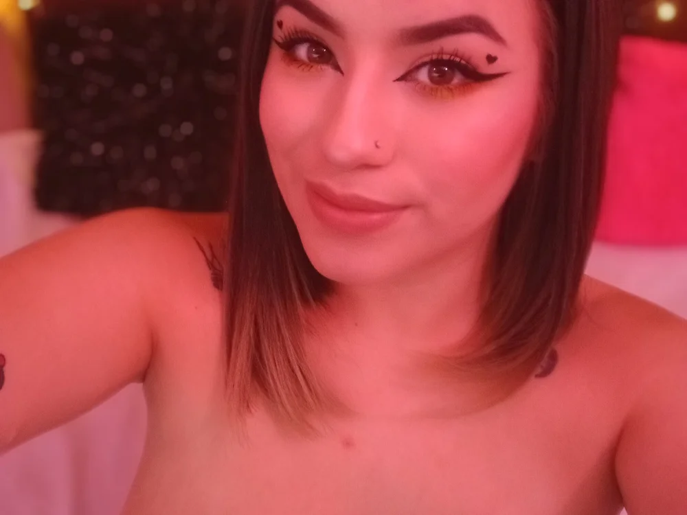 shantalcurvy's Offline XXX Chat