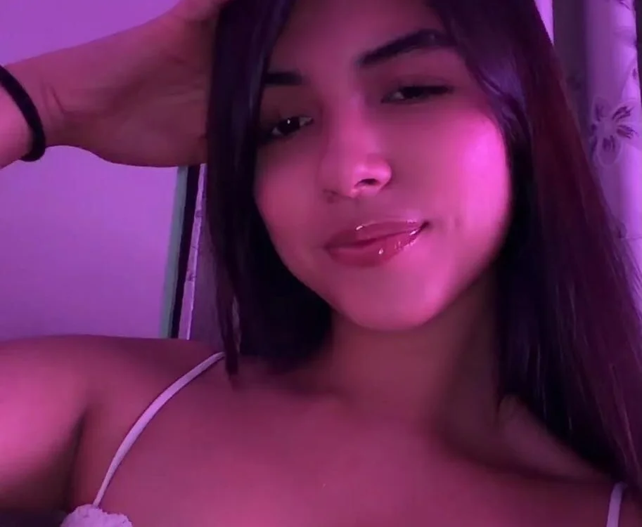 zahara-sweet Offline XXX-Chat