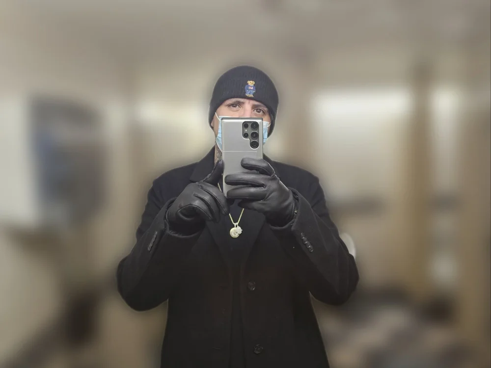 Offline chatovací místnost DaddyPipeYouDown