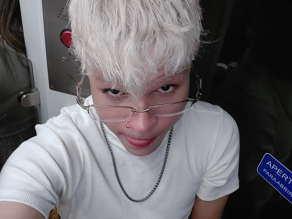 olivedom's Offline Chat Room