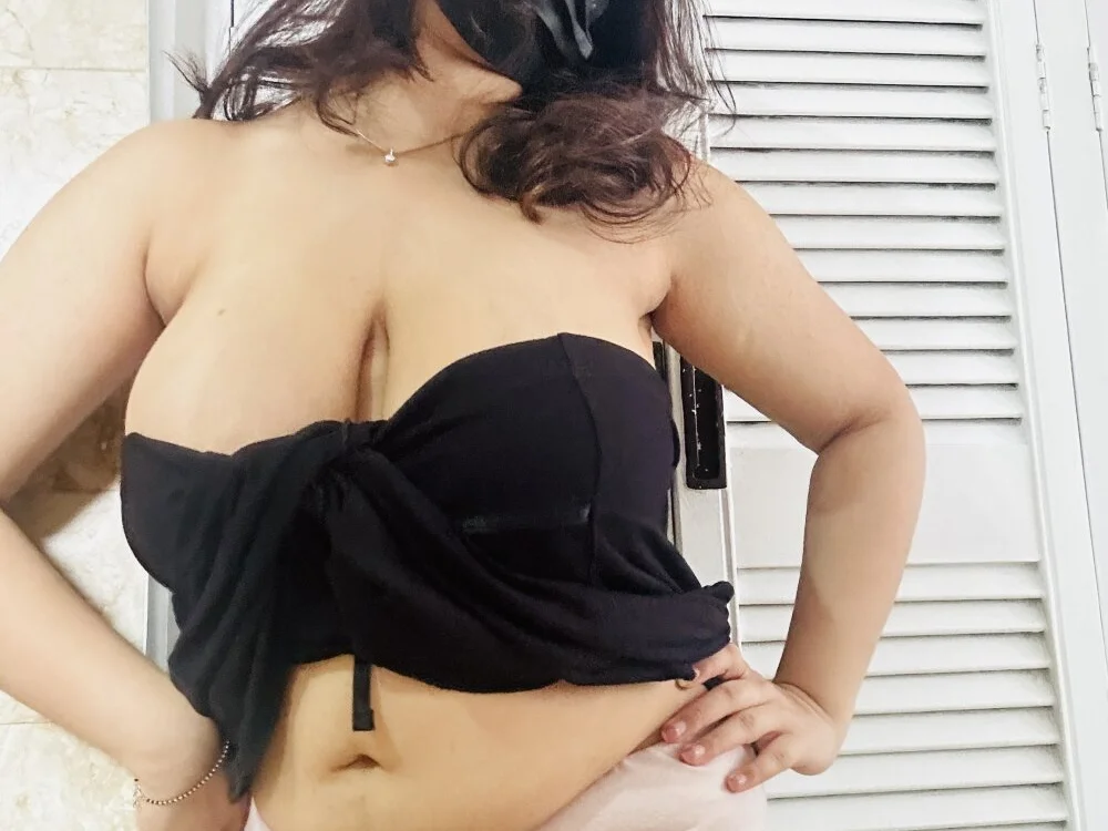 aisha1630 Chat XXX Ngoại tuyến