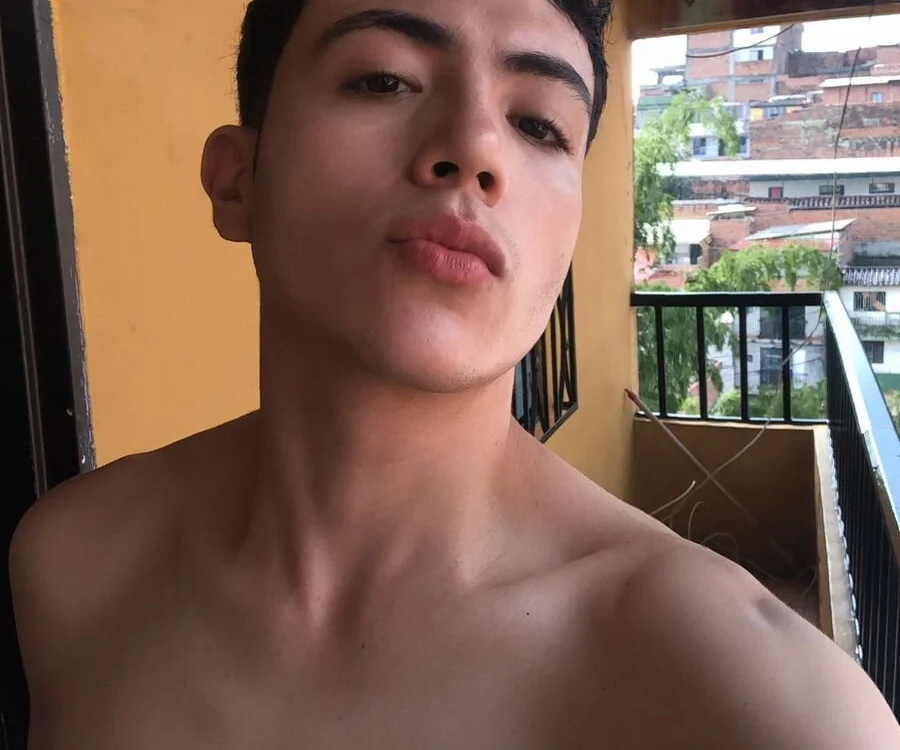 Oliver_millie Obrolan XXX Offline