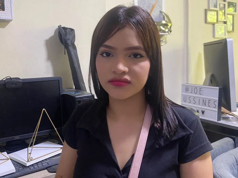 sheila_foster cam model