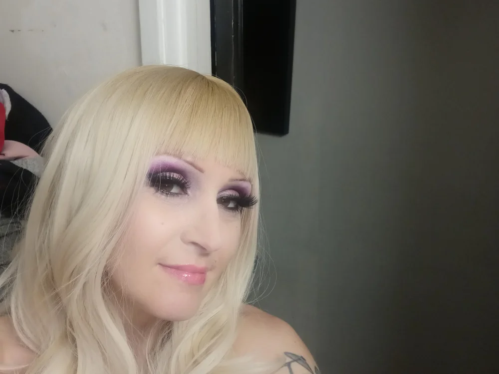 Explicit782's Offline Chat Room