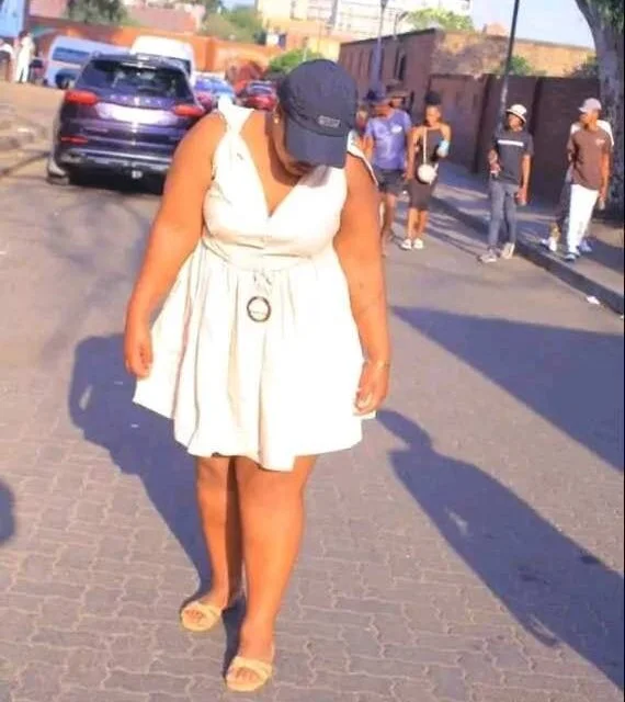 Ciarra25 Obrolan XXX Offline