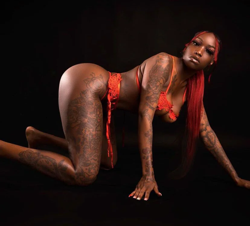 Inkeduprere's Offline XXX Chat