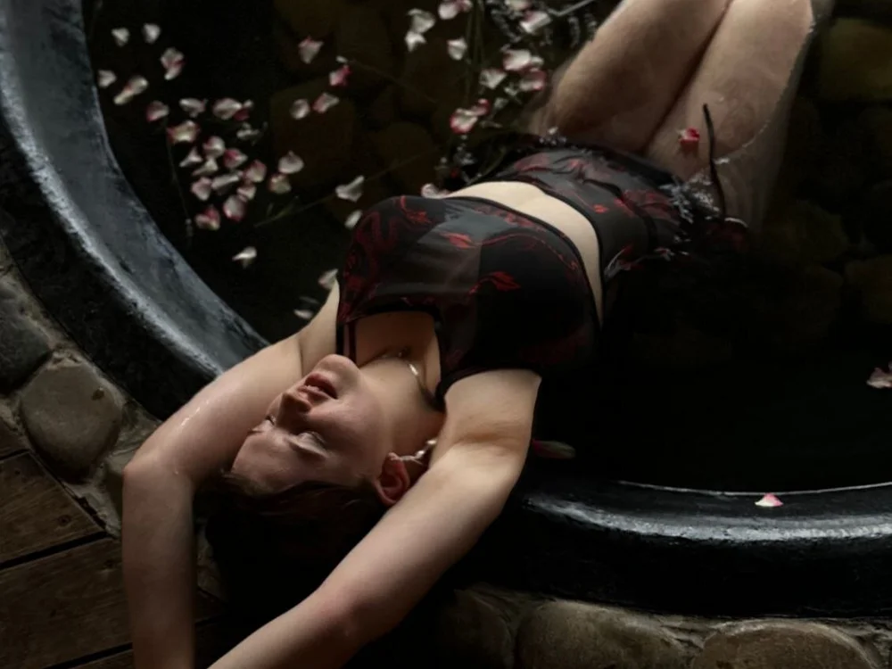 KrisToday Offline XXX-Chat