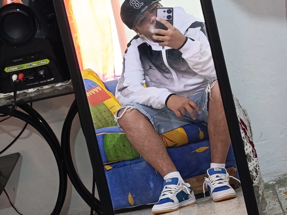 UrielWooodz offline chatrum