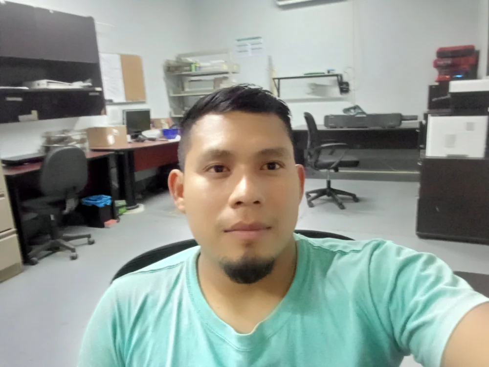 jpjarez's Offline Chat Room