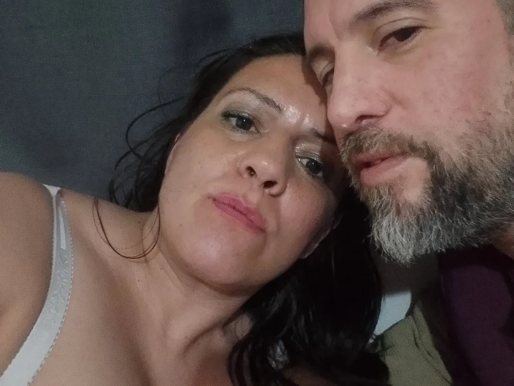 pareja0987's Offline Chat Room
